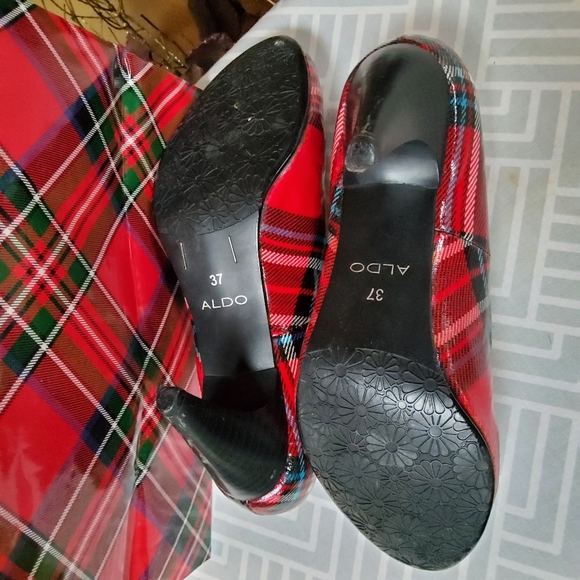 Aldo Red Tweed Plaid Tartan Patent Leather Heels - Picture 4 of 7